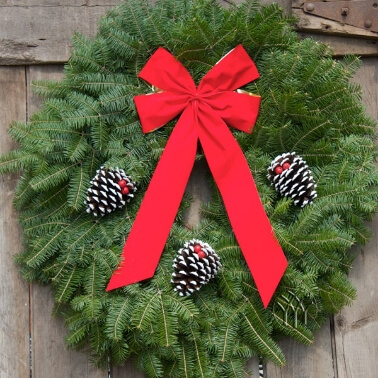 Classic-Wreath.jpg